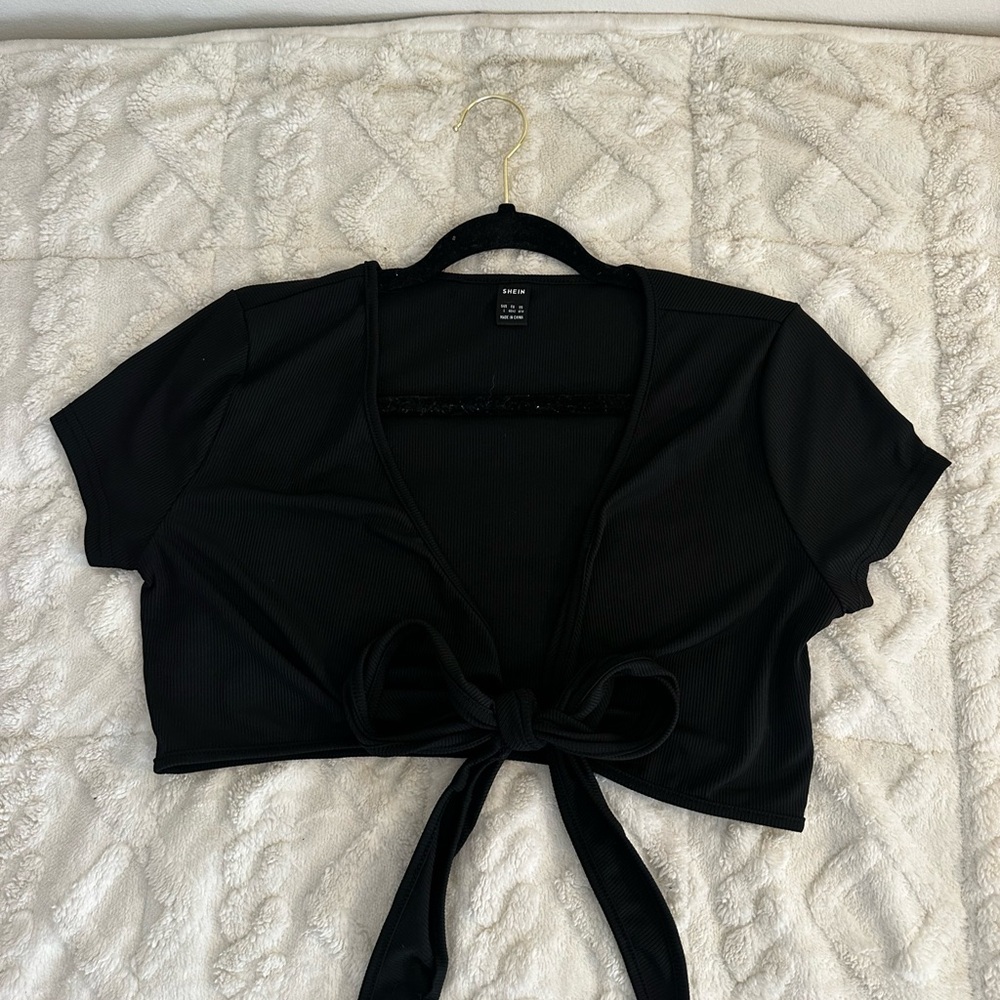 Black Tie-Front Crop Top